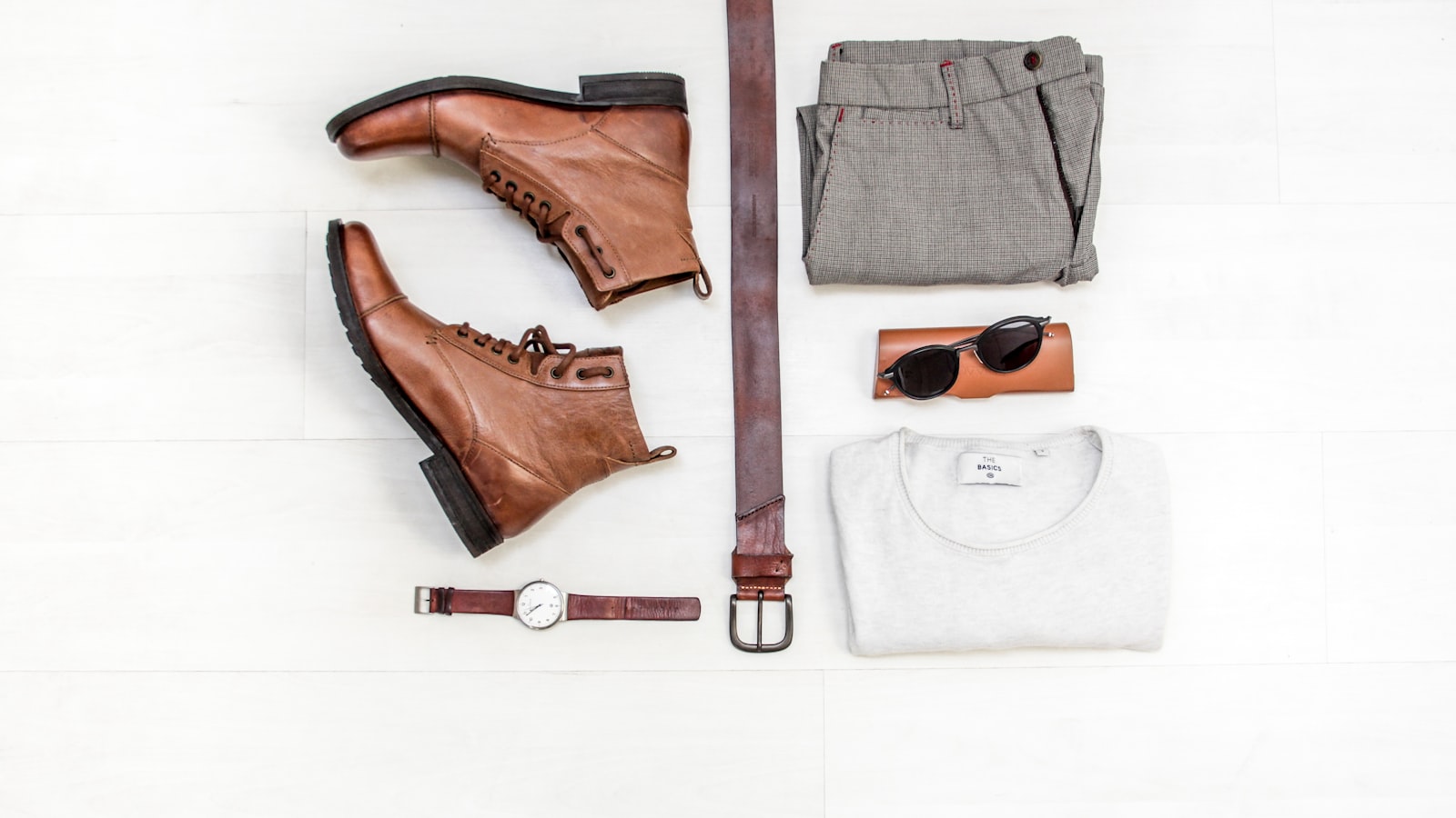 Dressing for Interviews: Industry Calibration and the First Seven Seconds